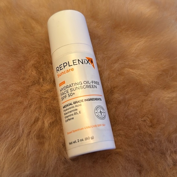 NEW | REPLENISHX | hydrating oil free face sunscreen en spf 50+ |  2 oz - Picture 2 of 2